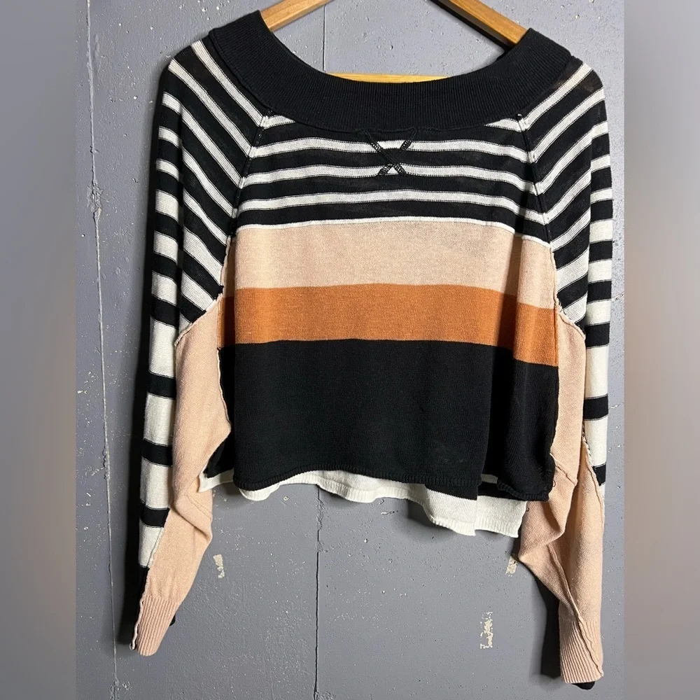 “FREE PEOPLE” Block Party Striped Crop PullOver.  Size Small
